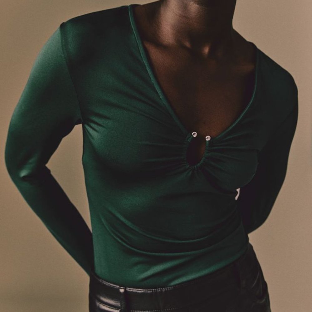 ***BNWT*** H&M Buckle-detail Top - XS - Green